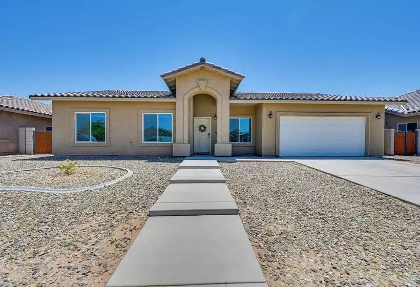 Pet Friendly Yuma Home W/ Private Yard & Pool!