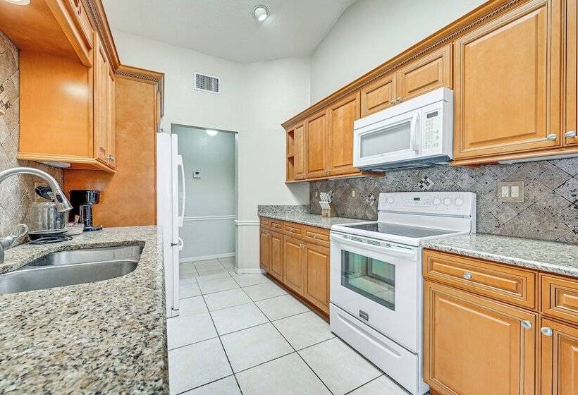 Port Charlotte Home W/ Heated Pool: 3 Mi To Harbor