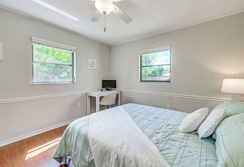 Port Charlotte Home W/ Heated Pool: 3 Mi To Harbor