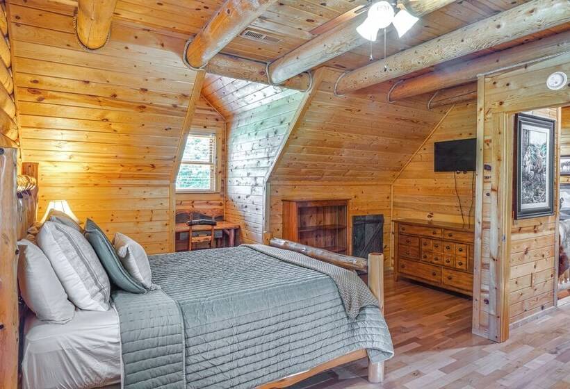 Rustic Retreat In Hickman On 160 Acres W/ Views!