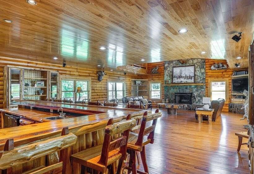 Rustic Retreat In Hickman On 160 Acres W/ Views!