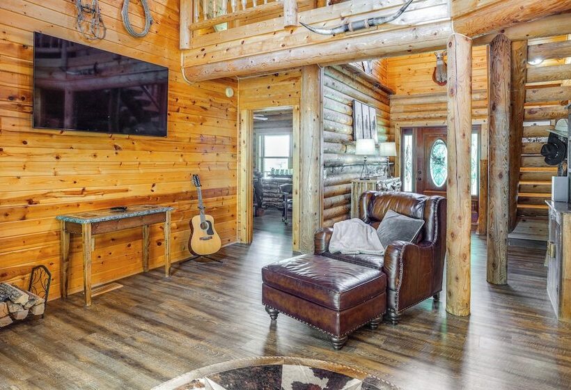 Rustic Retreat In Hickman On 160 Acres W/ Views!