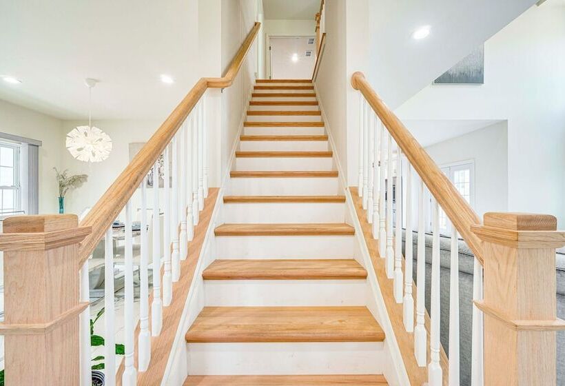 Spacious Poconos Home ~ 19 Mi To Kalahari!