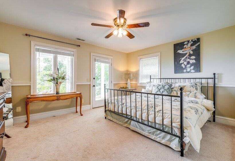 Stunning Hiawassee Hideaway W/ Impeccable Views!