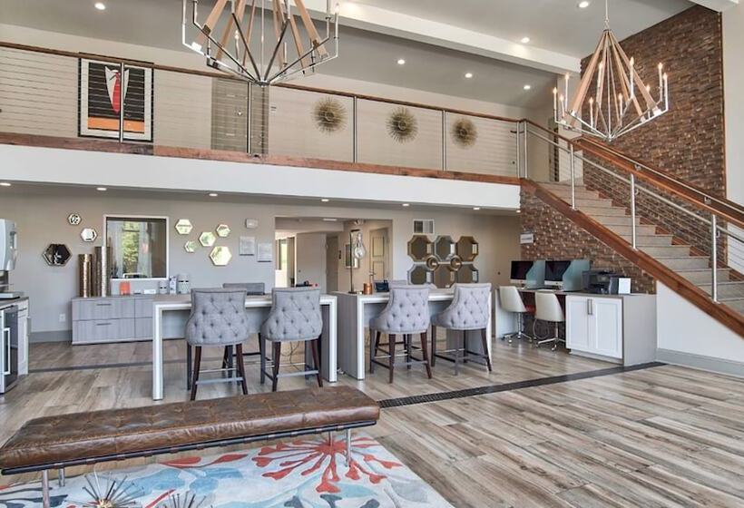 Landing At The Brookwood Apartments