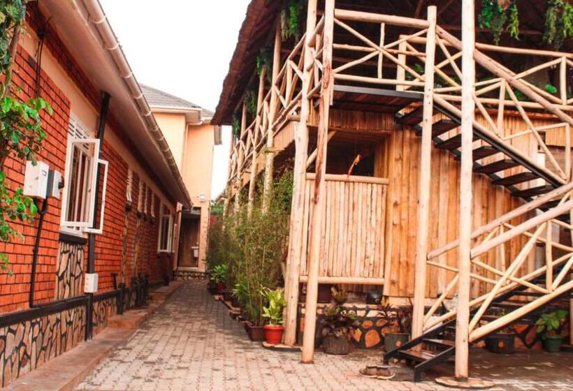 تختخواب و صبحانه Acacia Nest Jinja