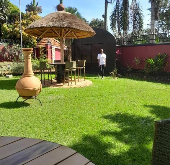 تختخواب و صبحانه Acacia Nest Jinja