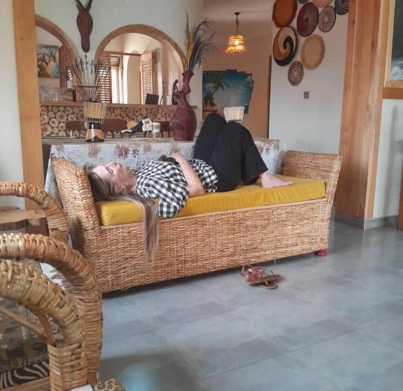 تختخواب و صبحانه Acacia Nest Jinja