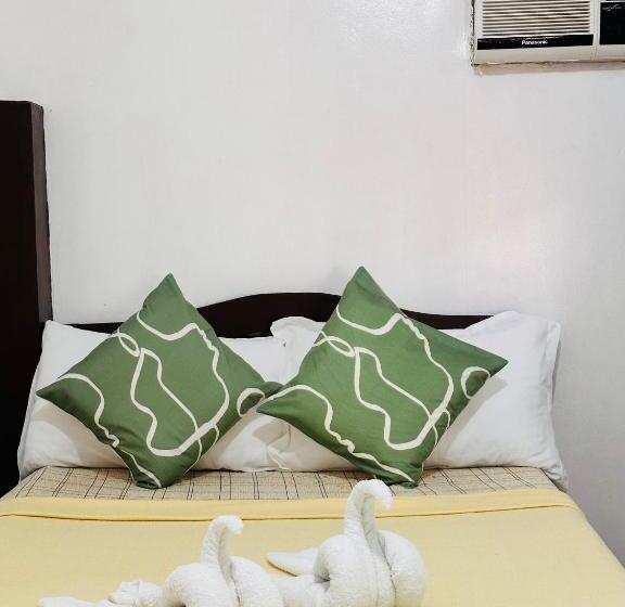 تختخواب و صبحانه Amancio S Balai   Near The Airport, City Center!