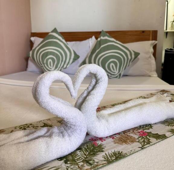 تختخواب و صبحانه Amancio S Balai   Near The Airport, City Center!