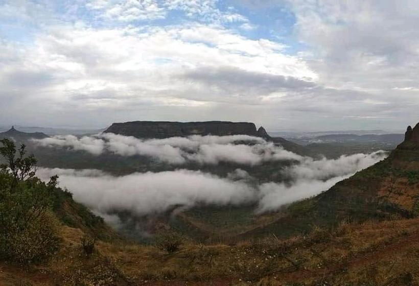 Bed and Breakfast The Bagicha Residency Matheran