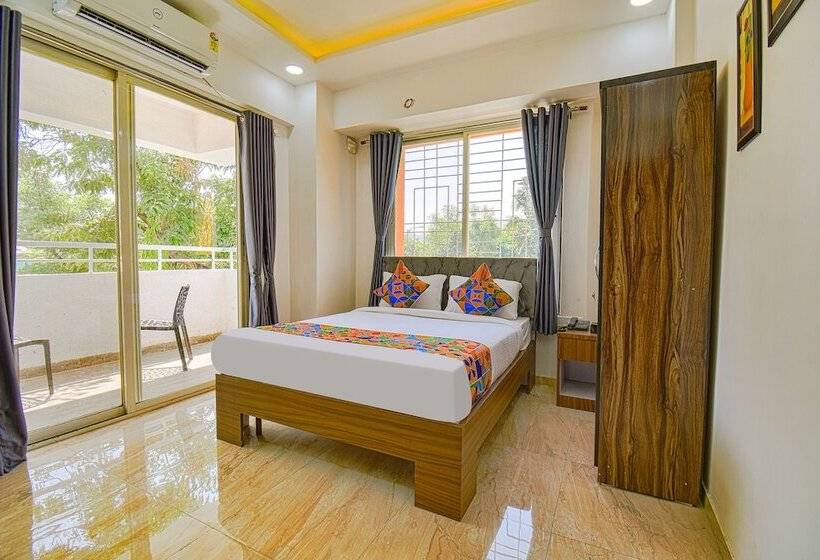 Fabhotel Red Velvet Inn & Suites