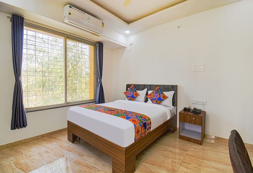 Fabhotel Red Velvet Inn & Suites