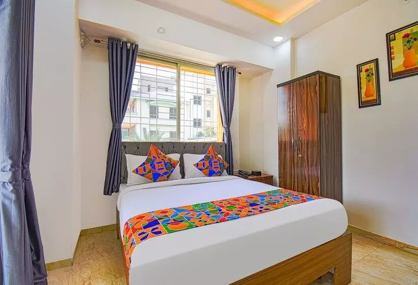 Fabhotel Red Velvet Inn & Suites
