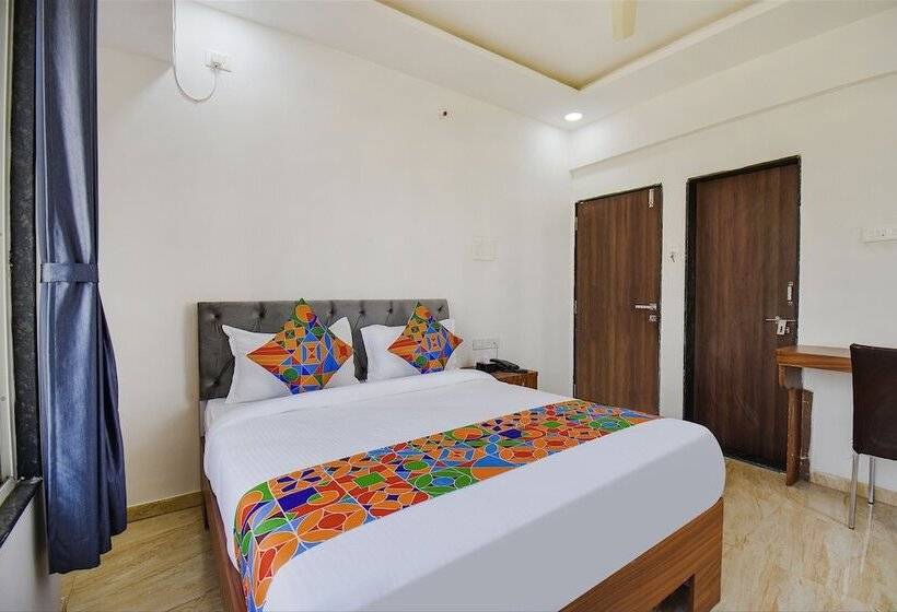 Fabhotel Red Velvet Inn & Suites