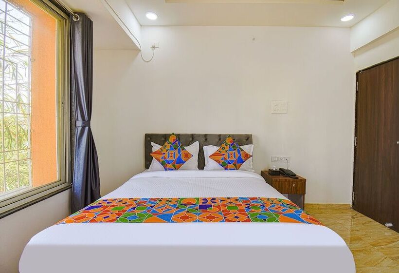 Fabhotel Red Velvet Inn & Suites