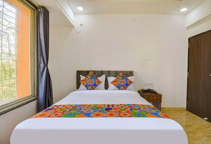 Fabhotel Red Velvet Inn & Suites