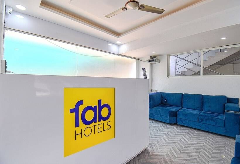 Fabhotel Red Velvet Inn & Suites