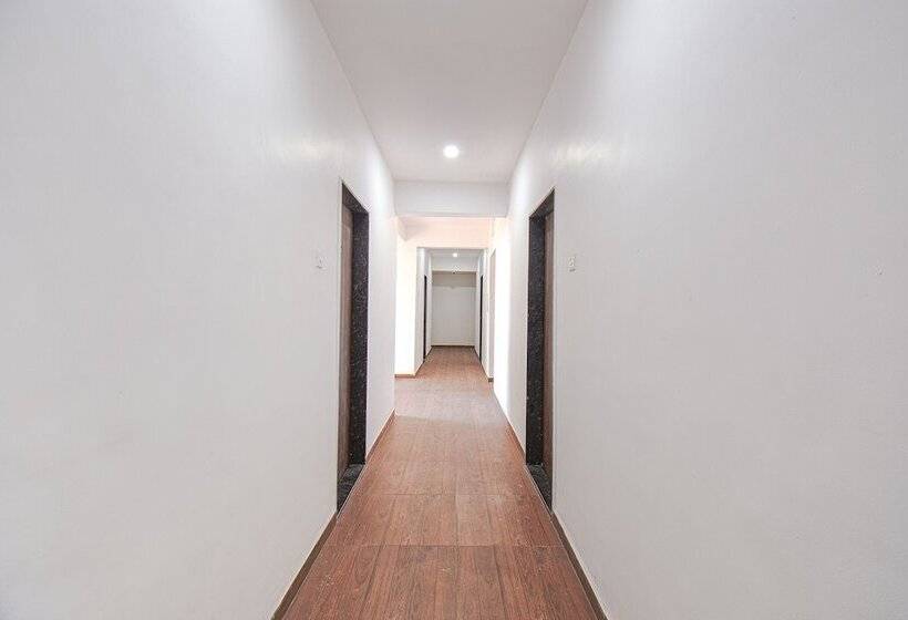 Fabhotel Red Velvet Inn & Suites