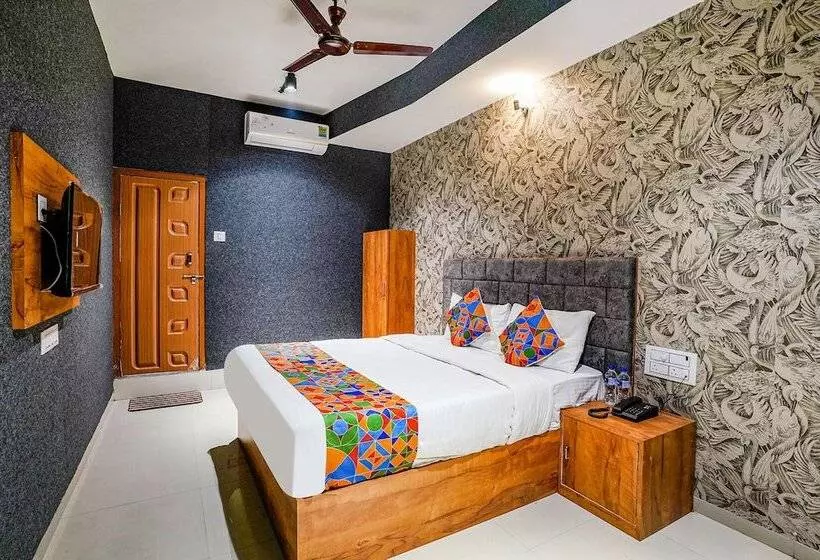 Fabhotel The Life