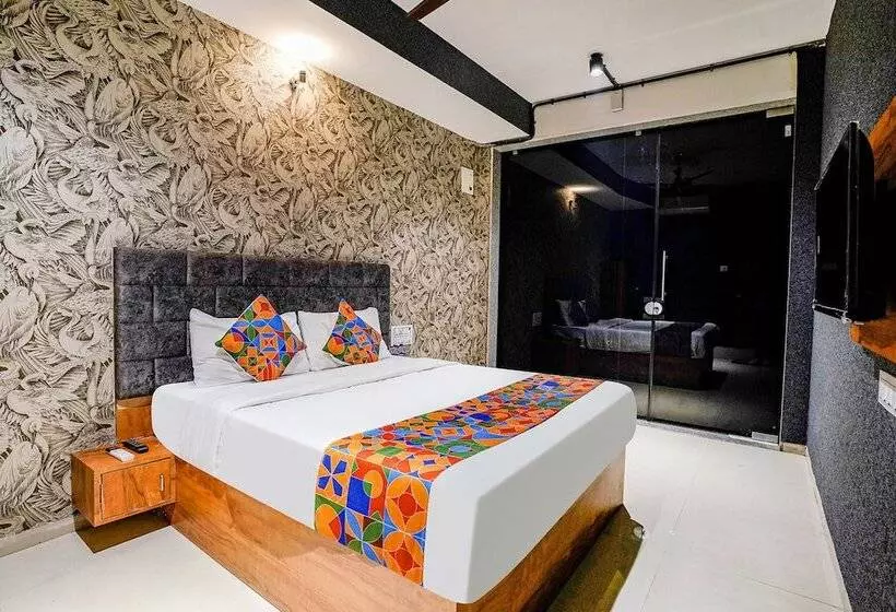 Fabhotel The Life