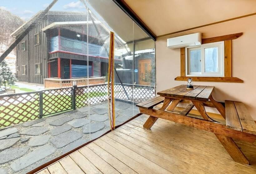 Gapyeong Walkingoncloud Pension & Glamping