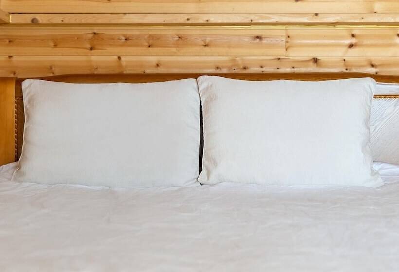 Gapyeong Walkingoncloud Pension & Glamping