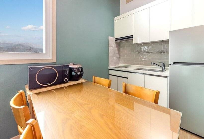 Gapyeong Walkingoncloud Pension & Glamping