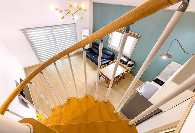 Gapyeong Walkingoncloud Pension & Glamping