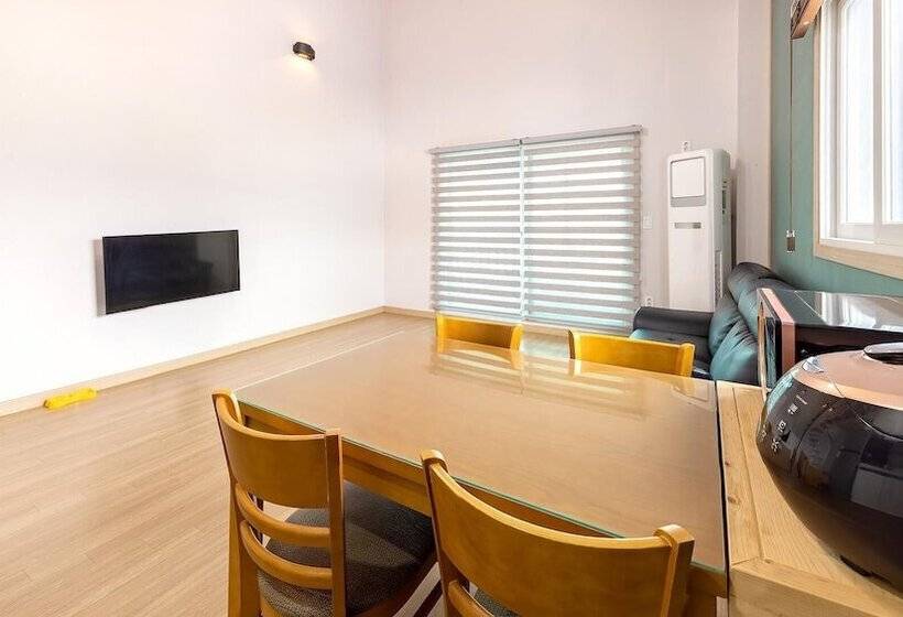 Gapyeong Walkingoncloud Pension & Glamping