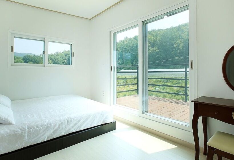 Hongcheon Stone Brown Pension