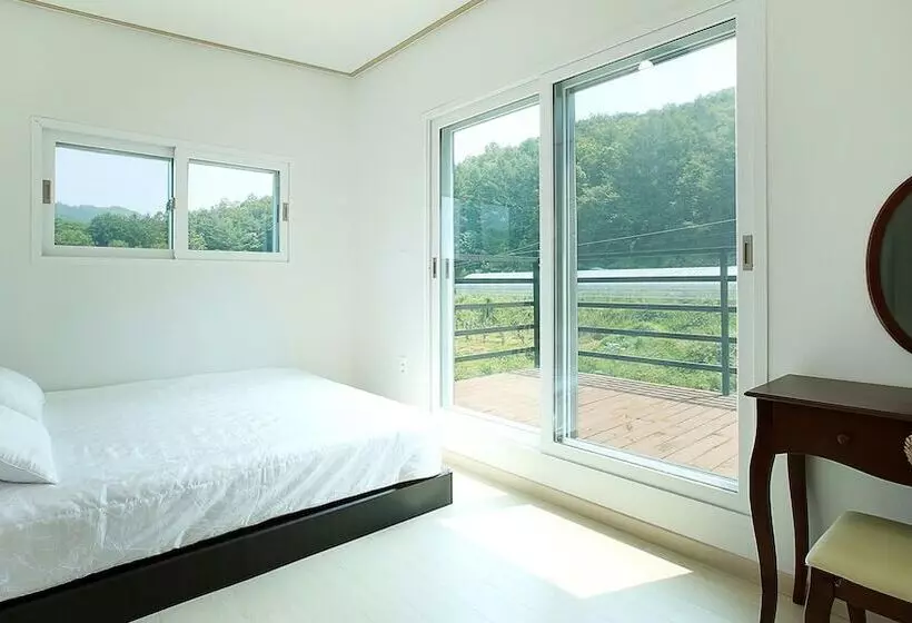 Hongcheon Stone Brown Pension