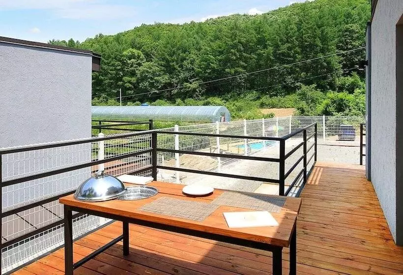 Hongcheon Stone Brown Pension