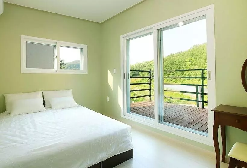 Hongcheon Stone Brown Pension