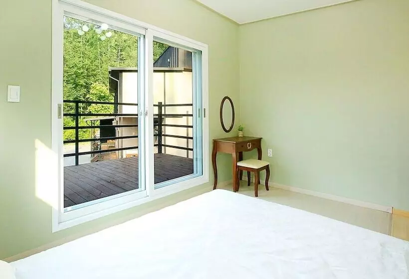 Hongcheon Stone Brown Pension