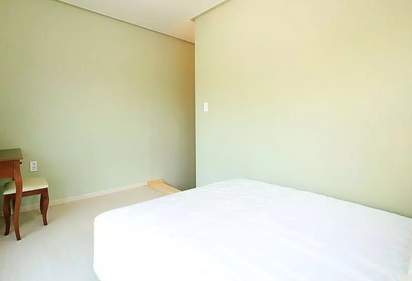 Hongcheon Stone Brown Pension