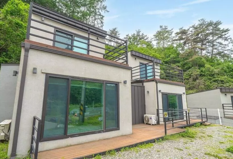 Hongcheon Stone Brown Pension