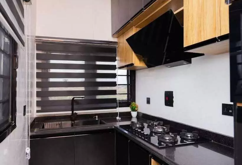 هتل And Luxury Apartment By Trips