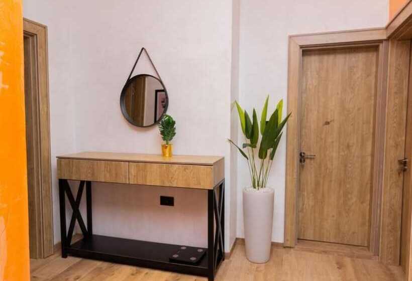 هتل And Luxury Apartment By Trips