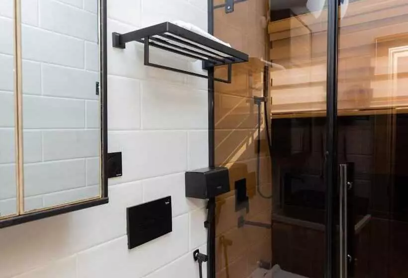 هتل And Luxury Apartment By Trips
