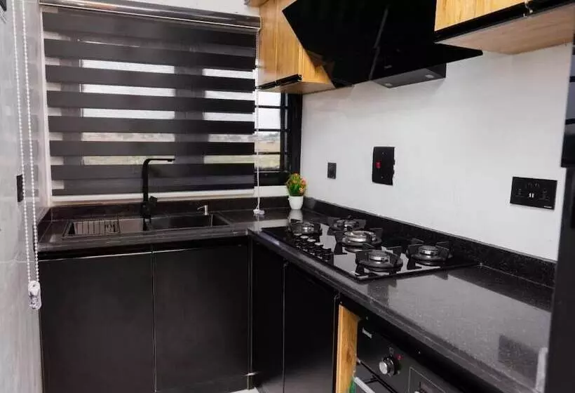 هتل And Luxury Apartment By Trips