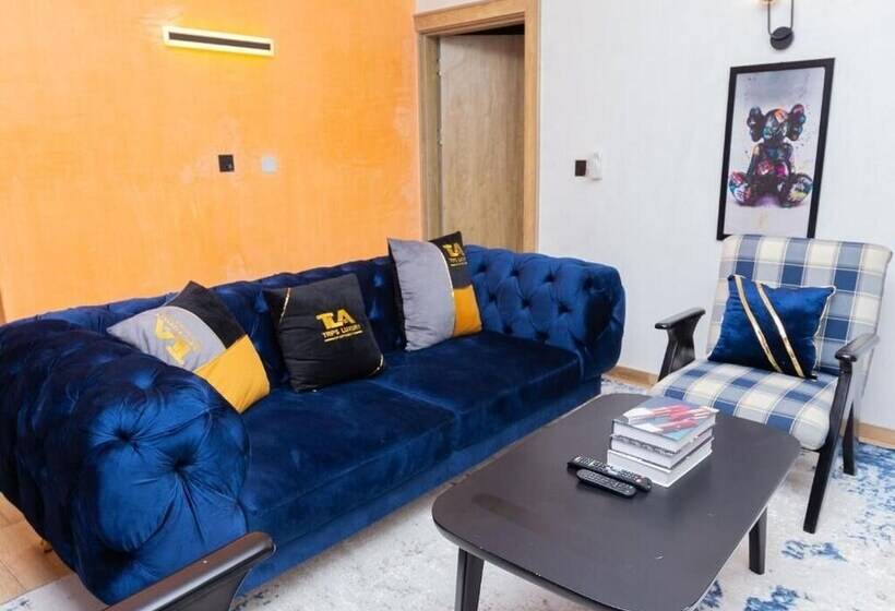 هتل And Luxury Apartment By Trips