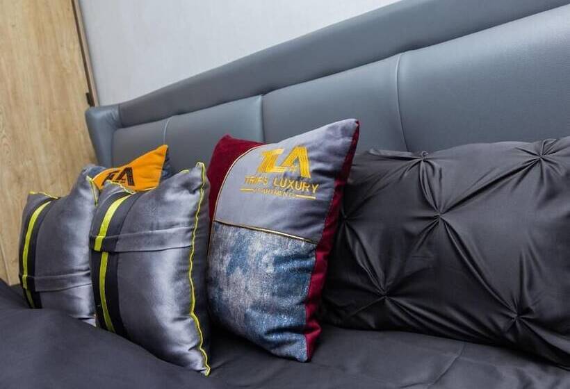 هتل And Luxury Apartment By Trips