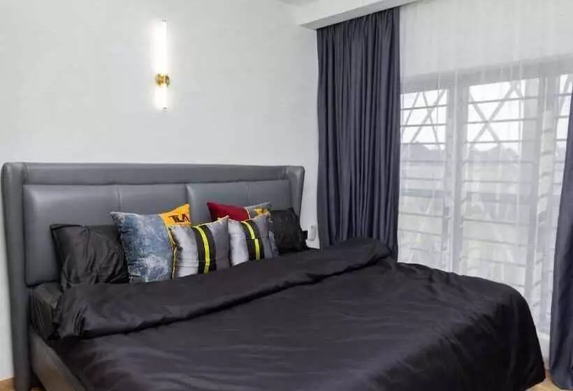 هتل And Luxury Apartment By Trips