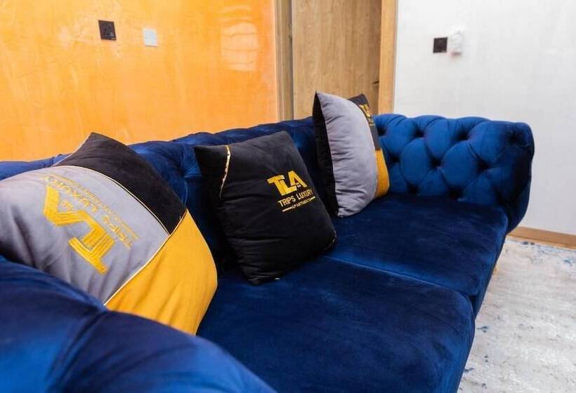 هتل And Luxury Apartment By Trips