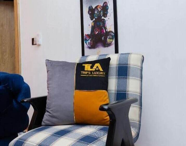 هتل And Luxury Apartment By Trips