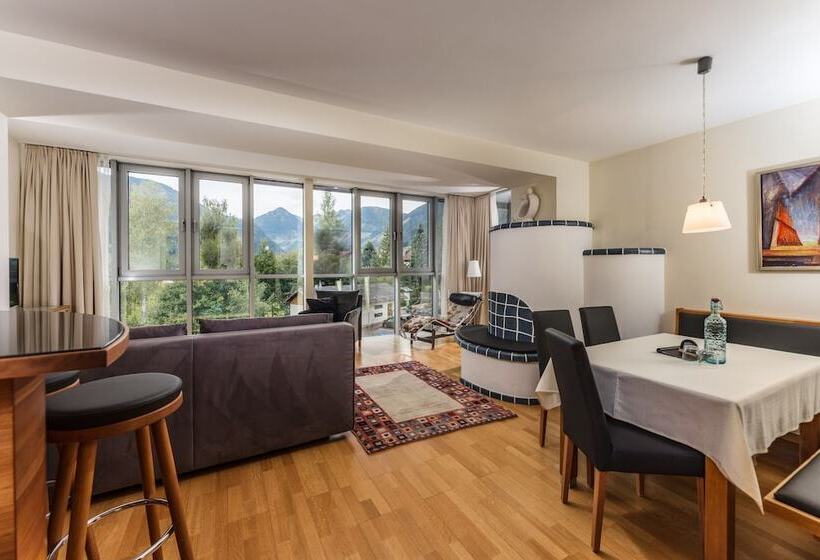 Отель Appartements Tritscher