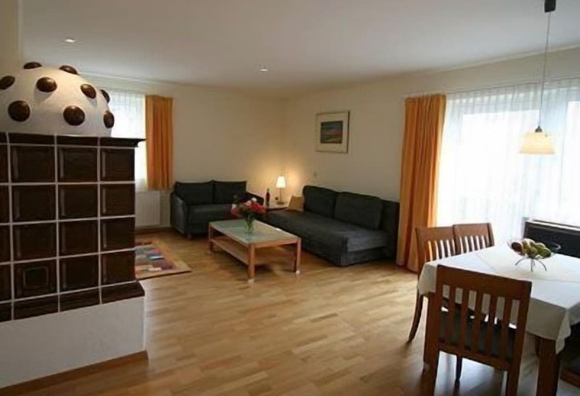 Отель Appartements Tritscher