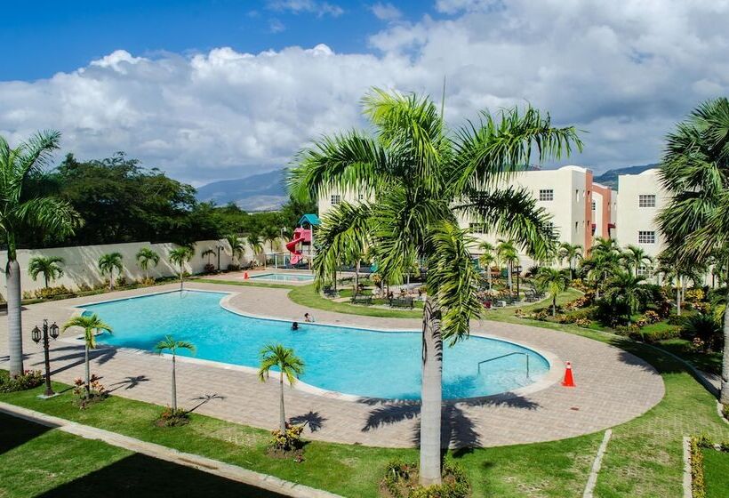 هتل Blanco Vacation Properties