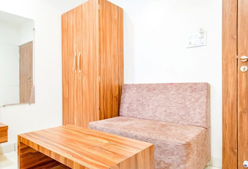 Hotel Fabexpress Blue Sky